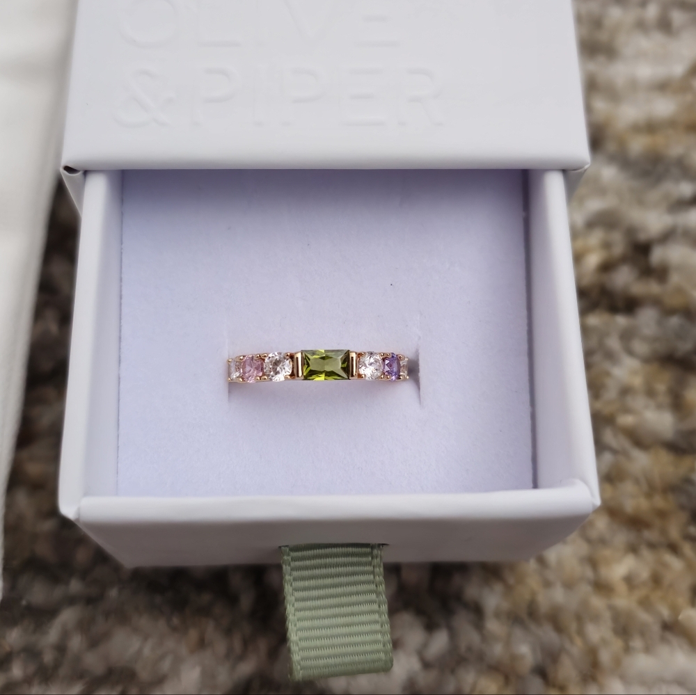 Olive & Piper Vale Ring